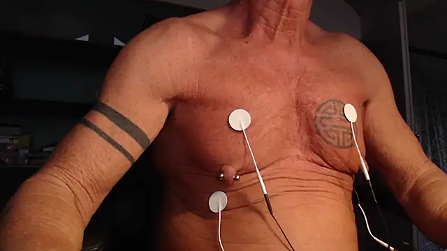 munichrubber online show from 10-23-25, 04:06