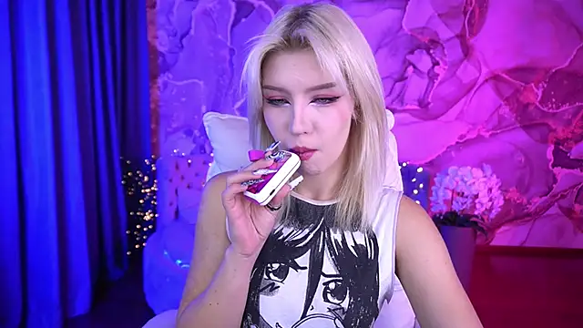 SelenaIris online show from 10-08-25, 06:44