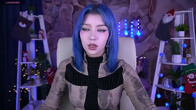 SelenaIris online show from 12-22-25, 09:12