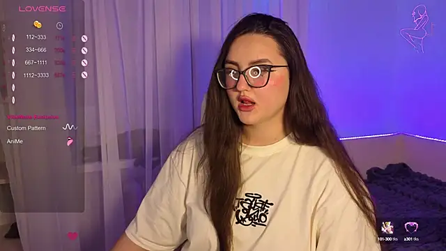 MiraLuccian online show from 09-17-25, 07:37