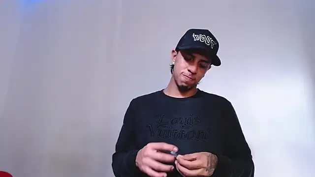 Monkey uchiha777 online show from 01-14-26, 01:39