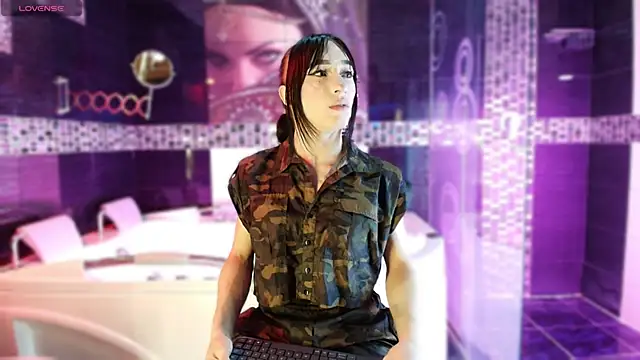 Small Hot19 online show from 12-03-25, 06:43