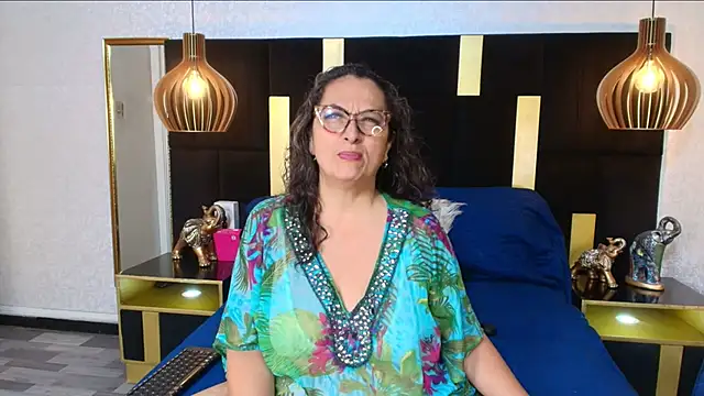 AlessandraLeroy online show from 10-19-25, 01:01