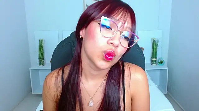 Snapshot of sharon_rosse__ chatting on 03-18-25, 03:31 sharon rosse online show from 03-18-25, 03:31