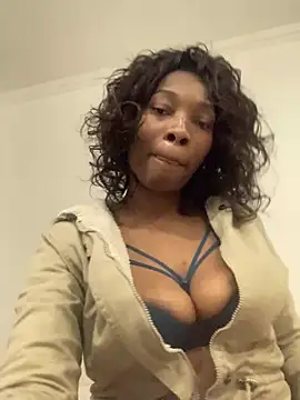 Nahomy gree online show from 03-11-25, 03:05