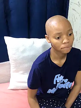 BondiBitch online show from 11-02-25, 07:27