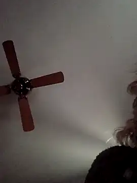 KITTYBOOBOOFUXX online show from 10-12-25, 01:10