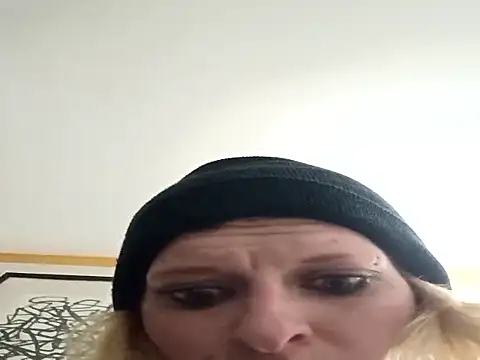 KITTYBOOBOOFUXX online show from 10-20-25, 11:38