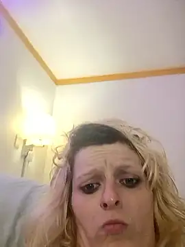 KITTYBOOBOOFUXX online show from 10-31-25, 01:50