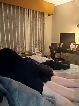 KITTYBOOBOOFUXX online show from 11-24-25, 04:01