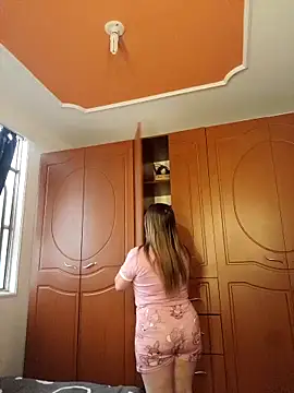 Luna-nevada online show from 10-03-25, 04:48