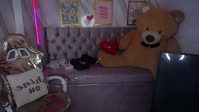  wendy b online show from 03-14-25, 07:34