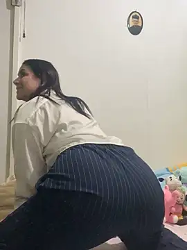 roldanmary online show from 10-22-25, 02:45