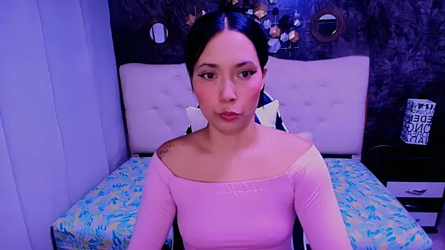 Snapshot of _LiilyWong chatting on 09-21-25, 05:42 LiilyWong online show from 09-21-25, 05:42