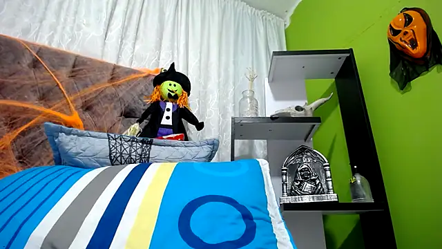 ANA-BULLOCK- online show from 10-30-25, 12:17