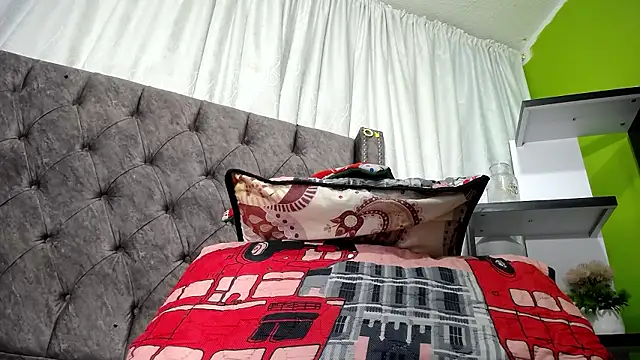 ANA-BULLOCK- online show from 11-23-25, 12:05