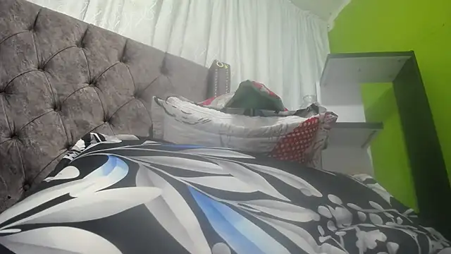 ANA-BULLOCK- online show from 12-17-25, 12:00