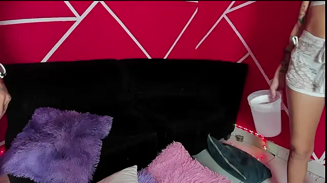 hot dirty paradise 66 online show from 12-15-25, 09:24