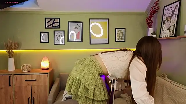 Snapshot of blue_fog chatting on 03-13-25, 03:28 blue fog online show from 03-13-25, 03:28