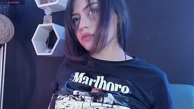 Snapshot of Heli-kowski chatting on 03-12-25, 07:46 Heli-kowski online show from 03-12-25, 07:46