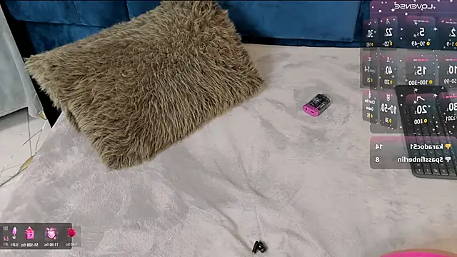 Snapshot of Samantha-Harpper chatting on 03-15-25, 07:42 Samantha-Harpper online show from 03-15-25, 07:42