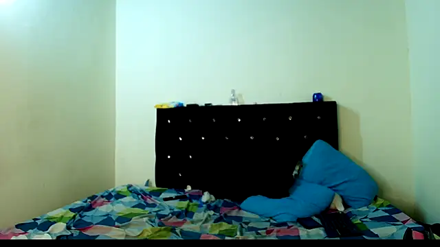 Kymberlyandlucas2 online show from 09-11-25, 04:12