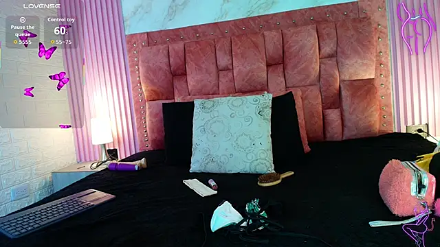 goldilockss15 online show from 11-05-25, 03:17