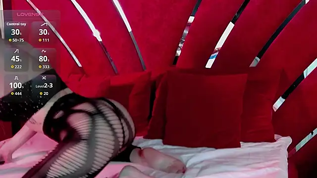 Roxxy Rouge online show from 02-17-26, 07:31