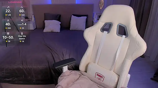 Snapshot of carrie145 chatting on 10-29-25, 03:42 carrie145 online show from 10-29-25, 03:42