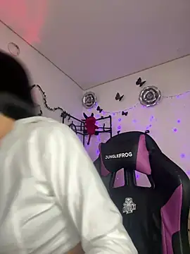 Kendramillerr 1 online show from 03-14-25, 08:06