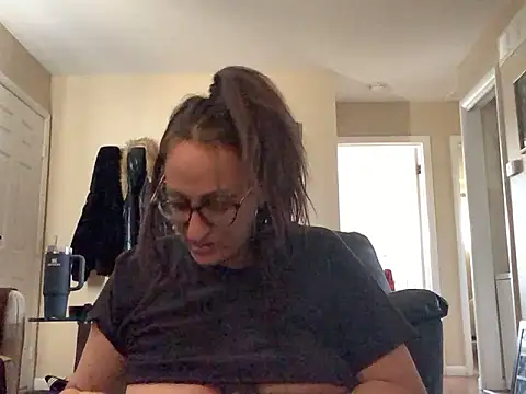 Snapshot of KittyKat_LoLo chatting on 03-22-25, 04:37 KittyKat LoLo online show from 03-22-25, 04:37