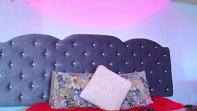 Lia Valmont online show from 11-14-25, 12:48