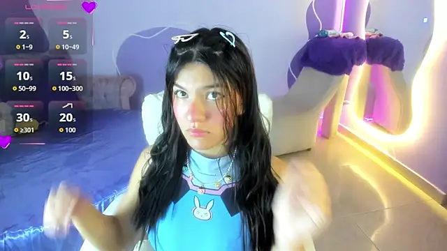 auroracute02 online show from 09-25-25, 01:15