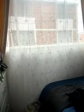 VictoriaGerard Pink online show from 12-21-25, 06:26