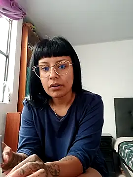 Snapshot of DaniPoison chatting on 03-09-25, 01:15 DaniPoison online show from 03-09-25, 01:15