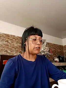 Snapshot of DaniPoison chatting on 03-16-25, 01:27 DaniPoison online show from 03-16-25, 01:27