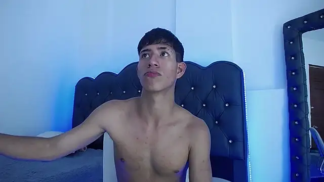 dareck 18 online show from 03-20-25, 11:56