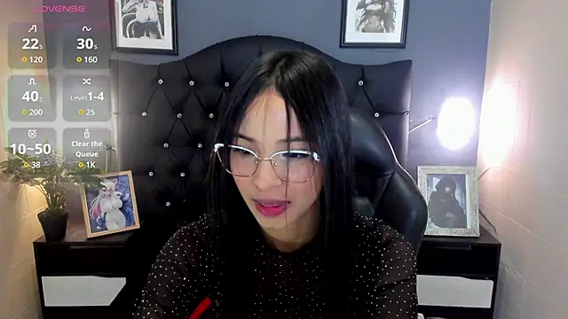 Lissandra 18 online show from 11-04-25, 04:11