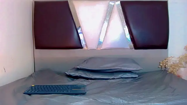 alexsandra kiss online show from 11-17-25, 11:16