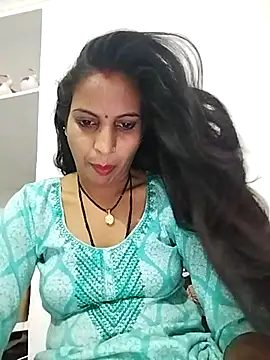 Hotty-Nidhi online show from 03-22-25, 10:39