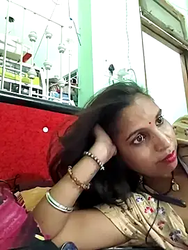 Hotty-Nidhi online show from 09-11-25, 04:18