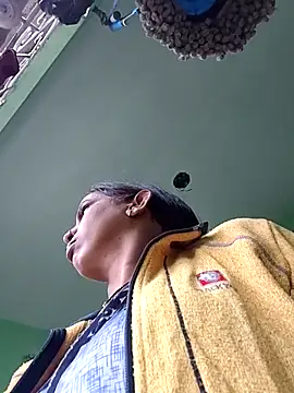 Hotty-Nidhi online show from 10-30-25, 03:52