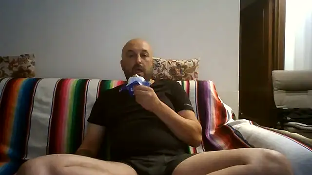 Snapshot of maxxxio12 chatting on 07-26-26, 09:11 maxxxio12 online show from 07-26-26, 09:11