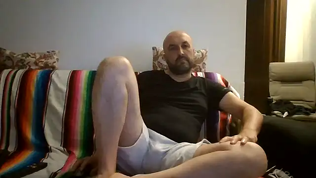 Snapshot of maxxxio12 chatting on 07-28-26, 07:15 maxxxio12 online show from 07-28-26, 07:15