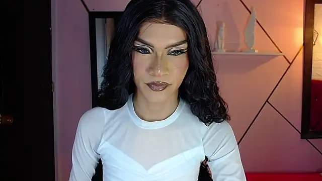 agatha rodriguez online show from 10-13-25, 01:55