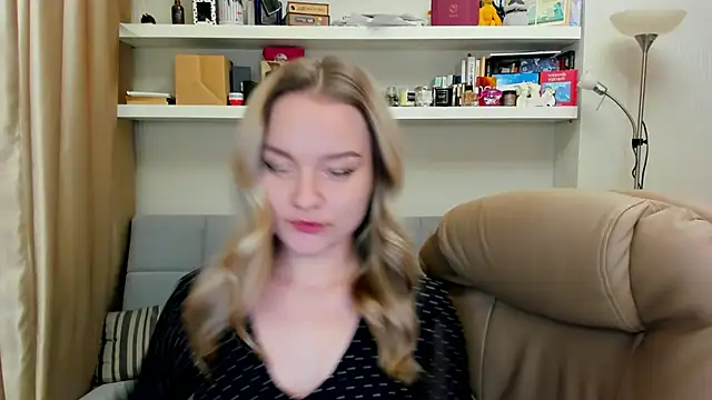 Snapshot of Kara_Smith_ chatting on 12-06-24, 10:41 Kara Smith  online show from 12-06-24, 10:41