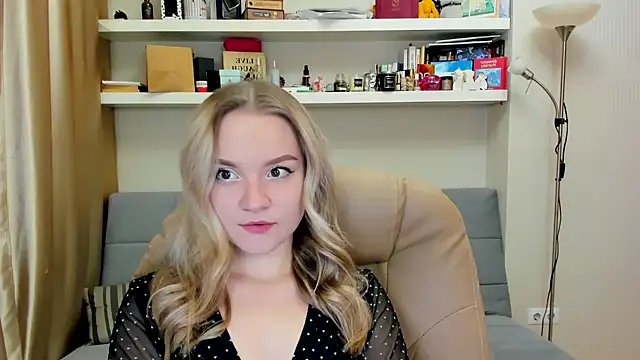 Snapshot of Kara_Smith_ chatting on 12-26-24, 10:20 Kara Smith  online show from 12-26-24, 10:20