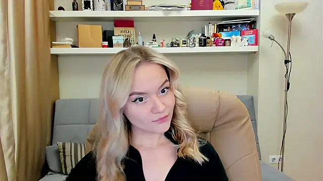 Snapshot of Kara_Smith_ chatting on 02-23-25, 09:26 Kara Smith  online show from 02-23-25, 09:26