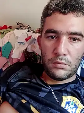 Snapshot of Jefersonj7 chatting on 09-10-25, 04:07 Jefersonj7 online show from 09-10-25, 04:07