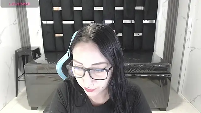 valeria a1 online show from 12-22-25, 02:19